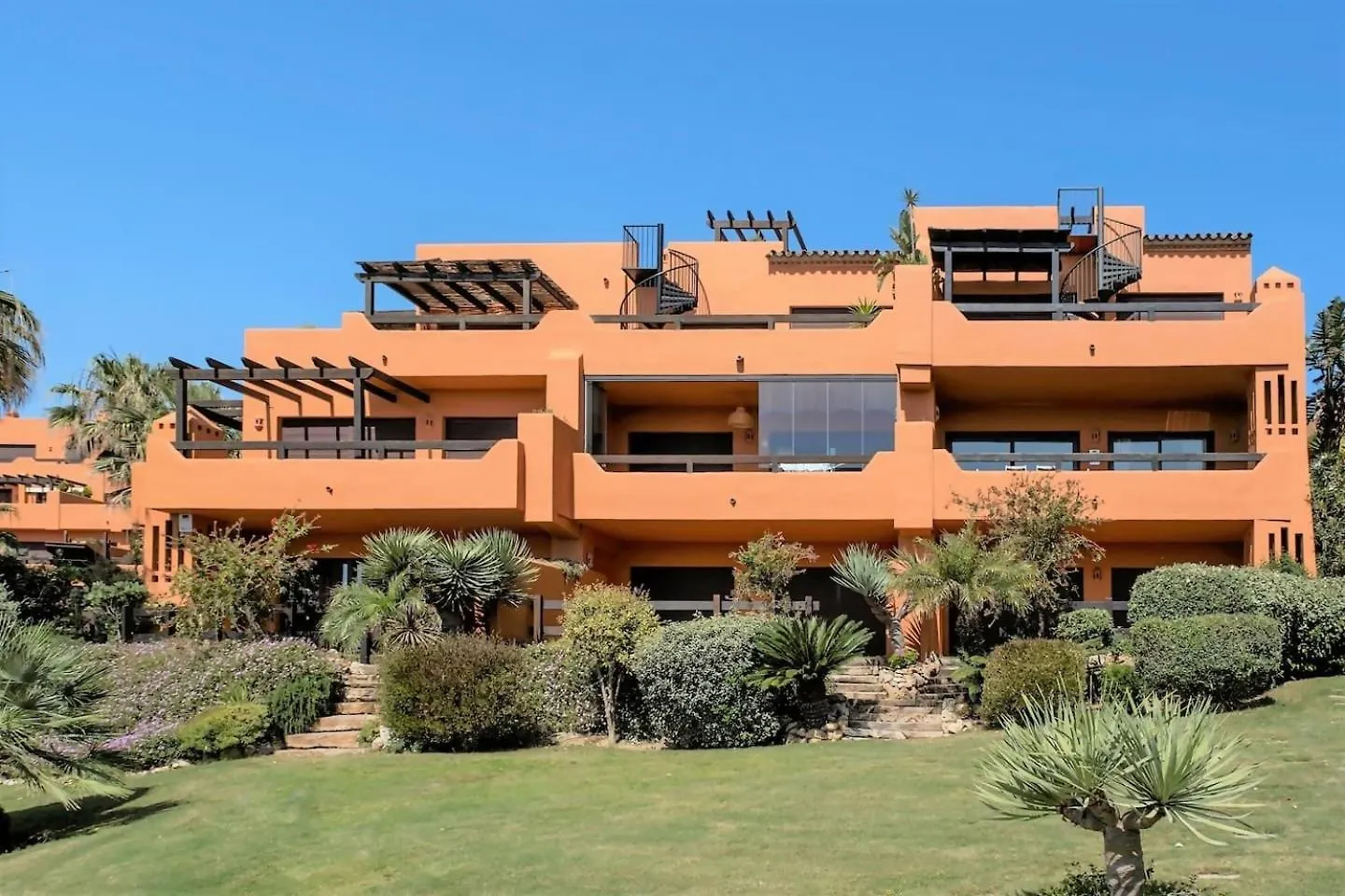 Apartment Bougainvillea Bay Estepona With Parking