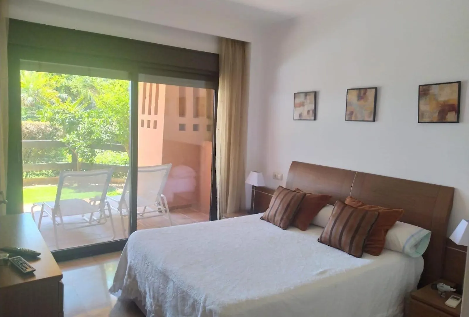 Bougainvillea Bay Estepona With Parking Spain