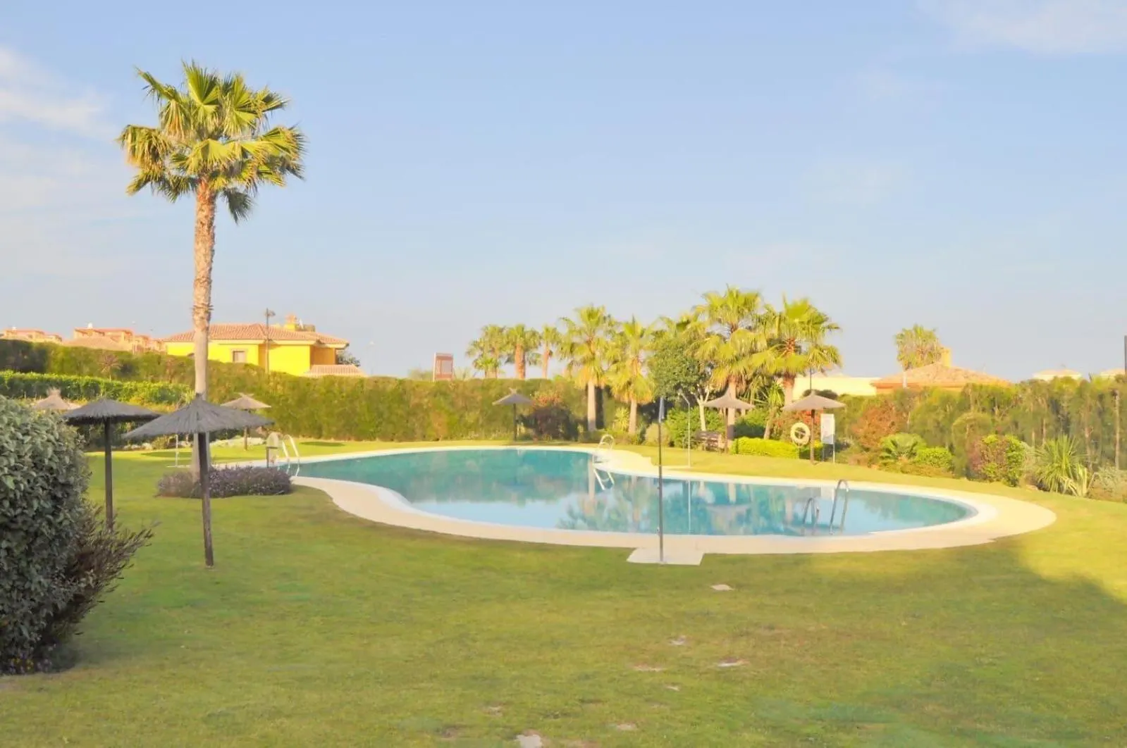 Bougainvillea Bay Estepona With Parking Apartment